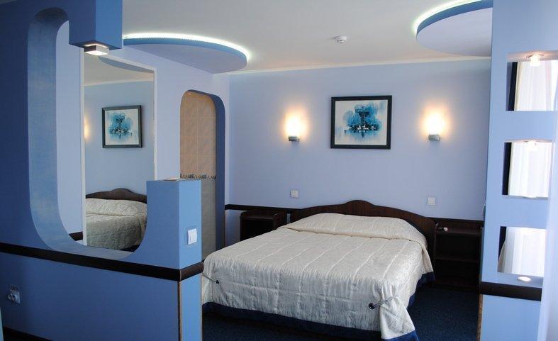 Rassvet Hotel Dnipro Room photo